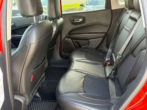 Used 2018 Jeep Compass Trailhawk w/ Cold Weather Group AWD/4WD image 6