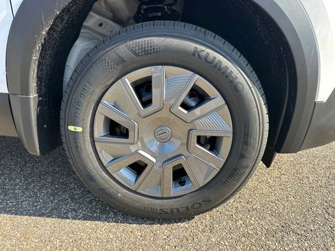 New 2026 Nissan Kicks S w/ Charging Package image 12