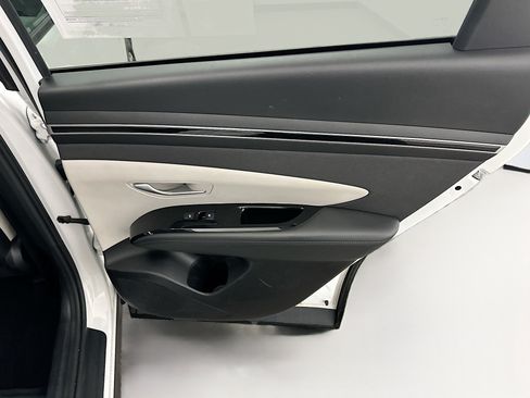 Used 2024 Hyundai Tucson Limited AWD/4WD image 31