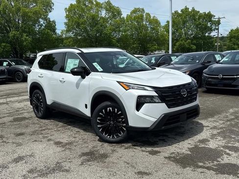 New 2026 Nissan Rogue SV FWD image 2