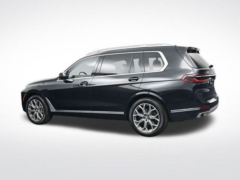 Used 2024 BMW X7 xDrive40i w/ Executive Package image 7