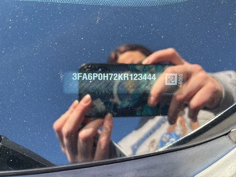 Used 2019 Ford Fusion SE image 31