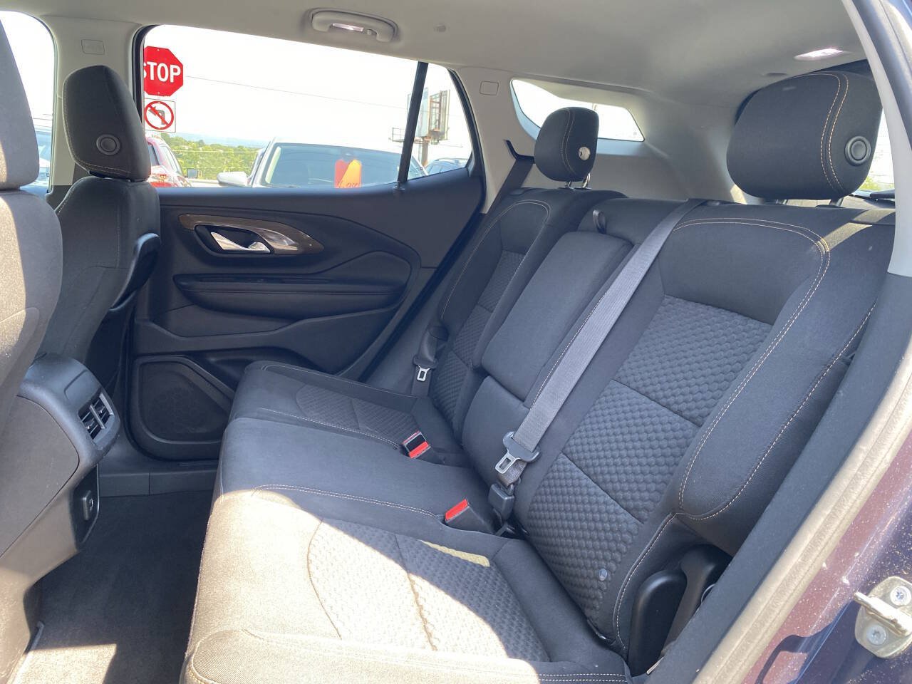 Used 2018 GMC Terrain SLE w/ Driver Convenience Package FWD image 15