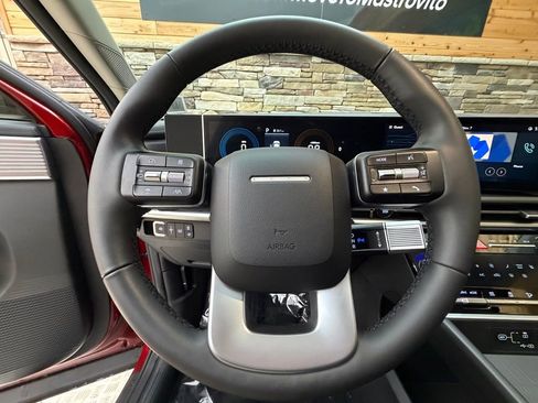 Used 2025 Hyundai Santa Fe XRT image 17