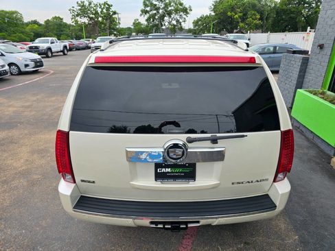 Used 2009 Cadillac Escalade 2WD image 8