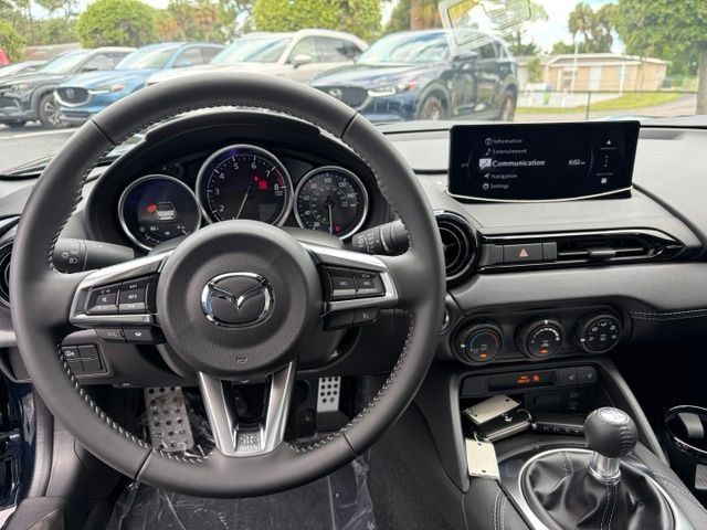 Used 2026 MAZDA MX-5 Miata Club w/ Interior Package RWD image 10