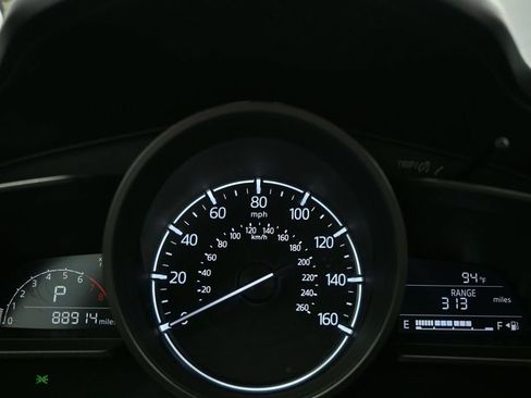 Used 2018 MAZDA MAZDA3 Touring FWD image 16