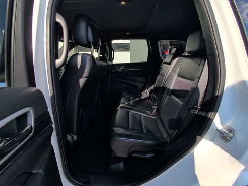 Used 2021 Jeep Grand Cherokee Limited w/ Luxury Group II image 12