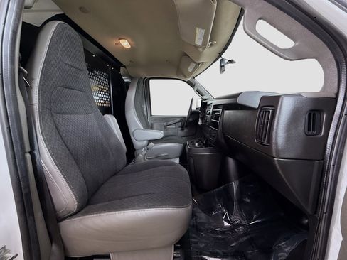 Used 2024 Chevrolet Express 2500 w/ Driver Convenience Package image 23