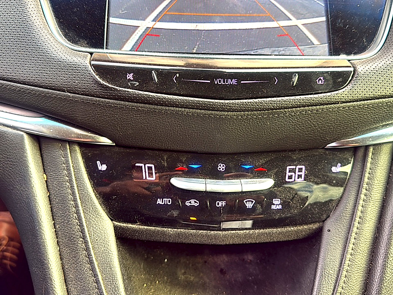 Used 2017 Cadillac XT5 Luxury w/ Driver Awareness Package FWD image 9
