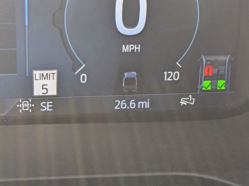 New 2025 Ford F150 Lightning Platinum image 31