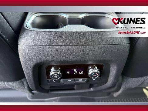 New 2027 GMC Acadia Denali Ultimate w/ LPO, Floor Liner Package AWD/4WD image 18