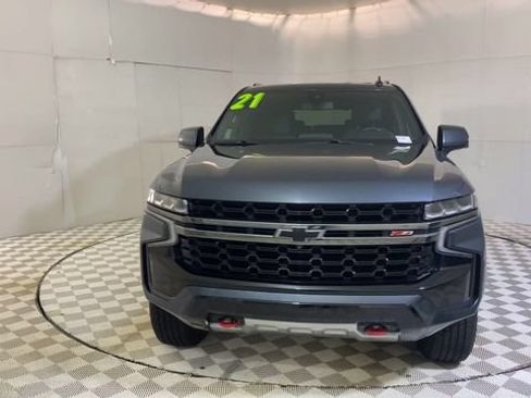 Used 2021 Chevrolet Tahoe Z71 w/ Z71 Signature Package AWD/4WD image 3