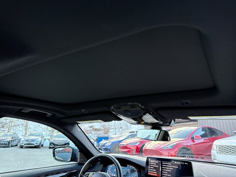 Used 2023 BMW 530e xDrive 530xe w/ Premium Package image 35