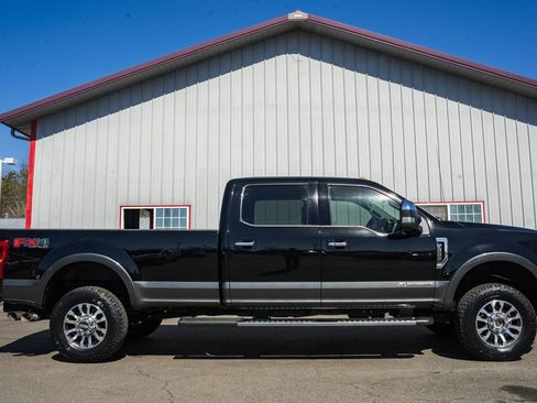 Used 2018 Ford F350 Lariat w/ Lariat Ultimate Package image 3