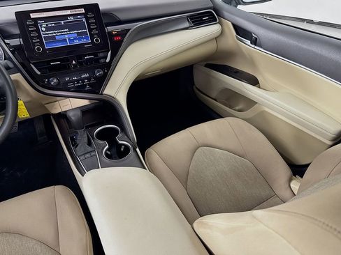 Used 2024 Toyota Camry LE image 28