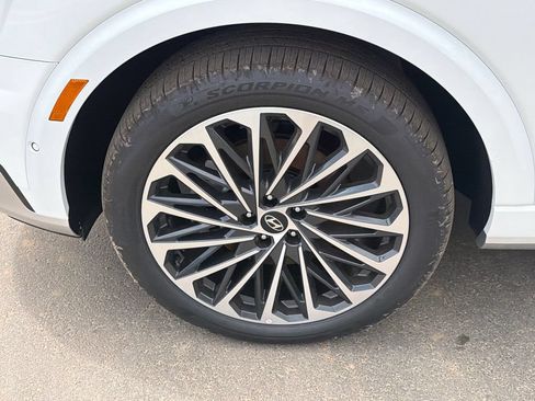 New 2026 Hyundai Palisade Calligraphy FWD image 12
