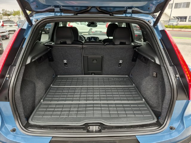 Certified 2024 Volvo XC40 Recharge Ultimate w/ Protection Package Premier RWD image 28