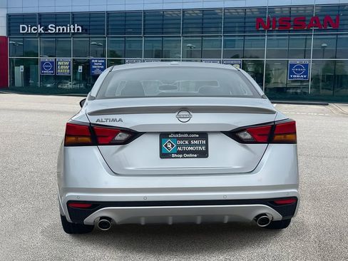 New 2025 Nissan Altima 2.5 SV w/ SV Special Edition Package image 5