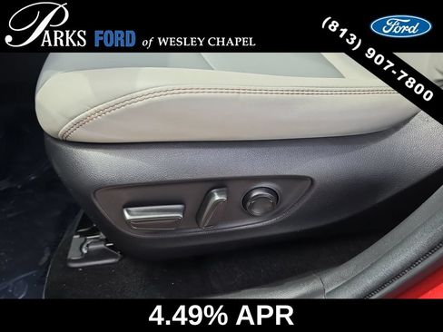 Used 2022 Toyota RAV4 XLE Premium AWD/4WD image 19