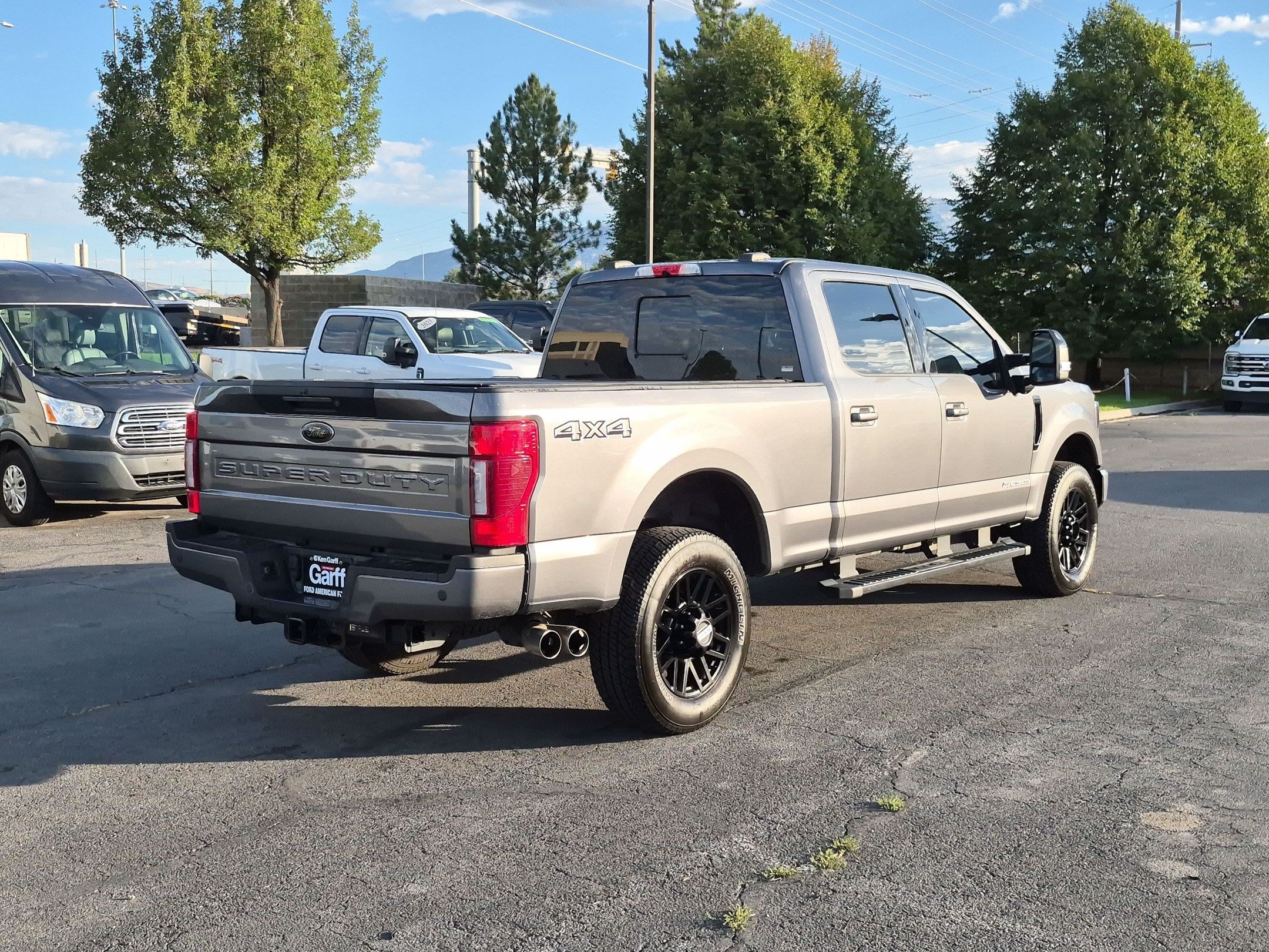 Certified 2022 Ford F350 Lariat w/ Black Appearance Package AWD/4WD image 3
