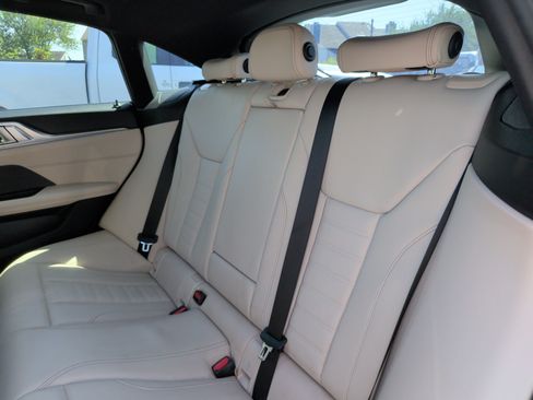 Used 2023 BMW i4 eDrive40 w/ M Sport Package RWD image 35