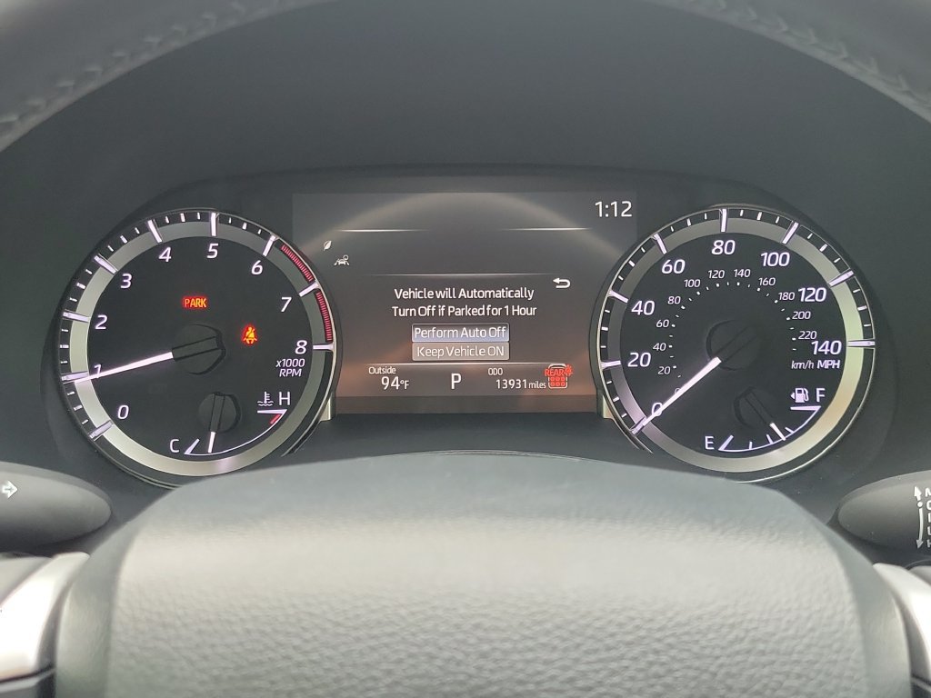 Used 2024 Toyota Highlander LE FWD image 23