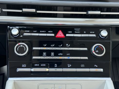 Certified 2026 Hyundai Santa Fe SE image 27