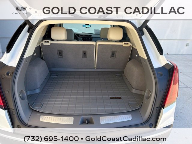 Used 2022 Cadillac XT5 Premium Luxury w/ Technology Package AWD/4WD image 11
