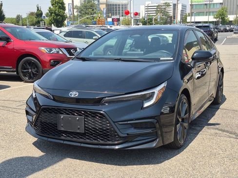 Used 2024 Toyota Corolla SE FWD image 7