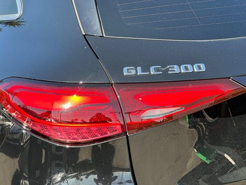 Used 2023 Mercedes-Benz GLC 300 4MATIC image 28