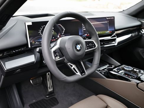 New 2026 BMW 530i w/ M Sport Package image 19