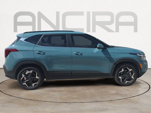 Certified 2026 Kia Seltos EX FWD image 9