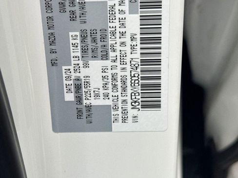 Certified 2025 MAZDA CX-5 Signature image 31