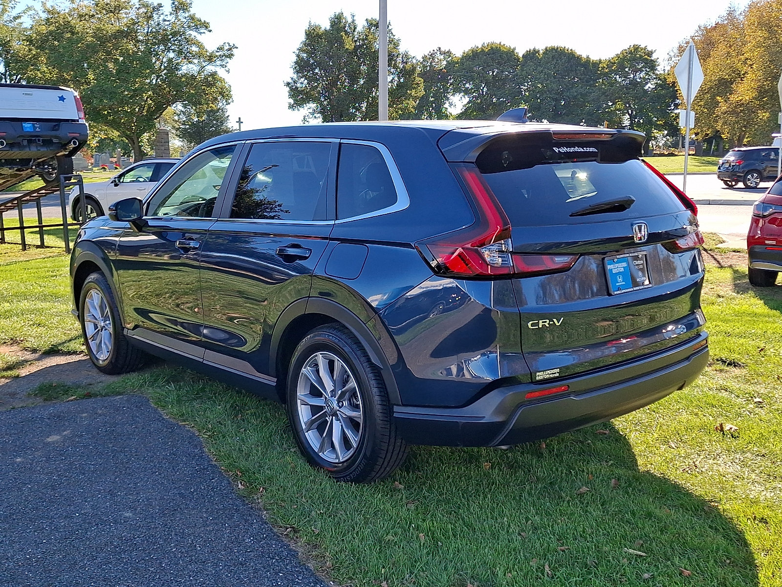 Used 2024 Honda CR-V EX image 4