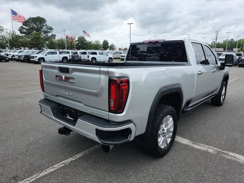 Used 2022 GMC Sierra 2500 Denali w/ Denali Ultimate Package image 3