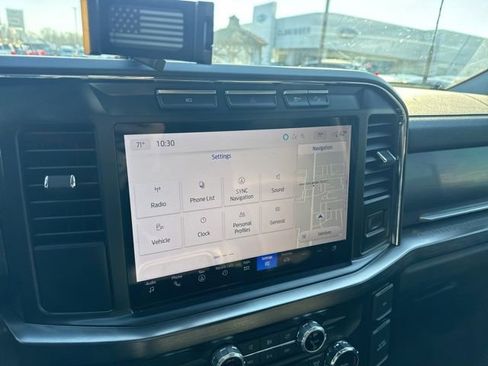 Used 2024 Ford F250 Lariat w/ FX4 Off-Road Package image 16