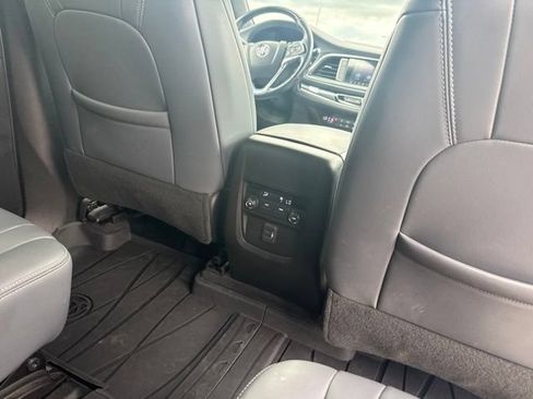 Certified 2023 Buick Enclave Essence w/ Sport Touring Edition FWD image 13