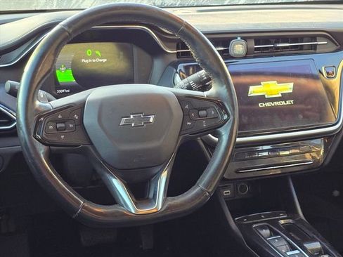Certified 2023 Chevrolet Bolt EUV Premier FWD image 23