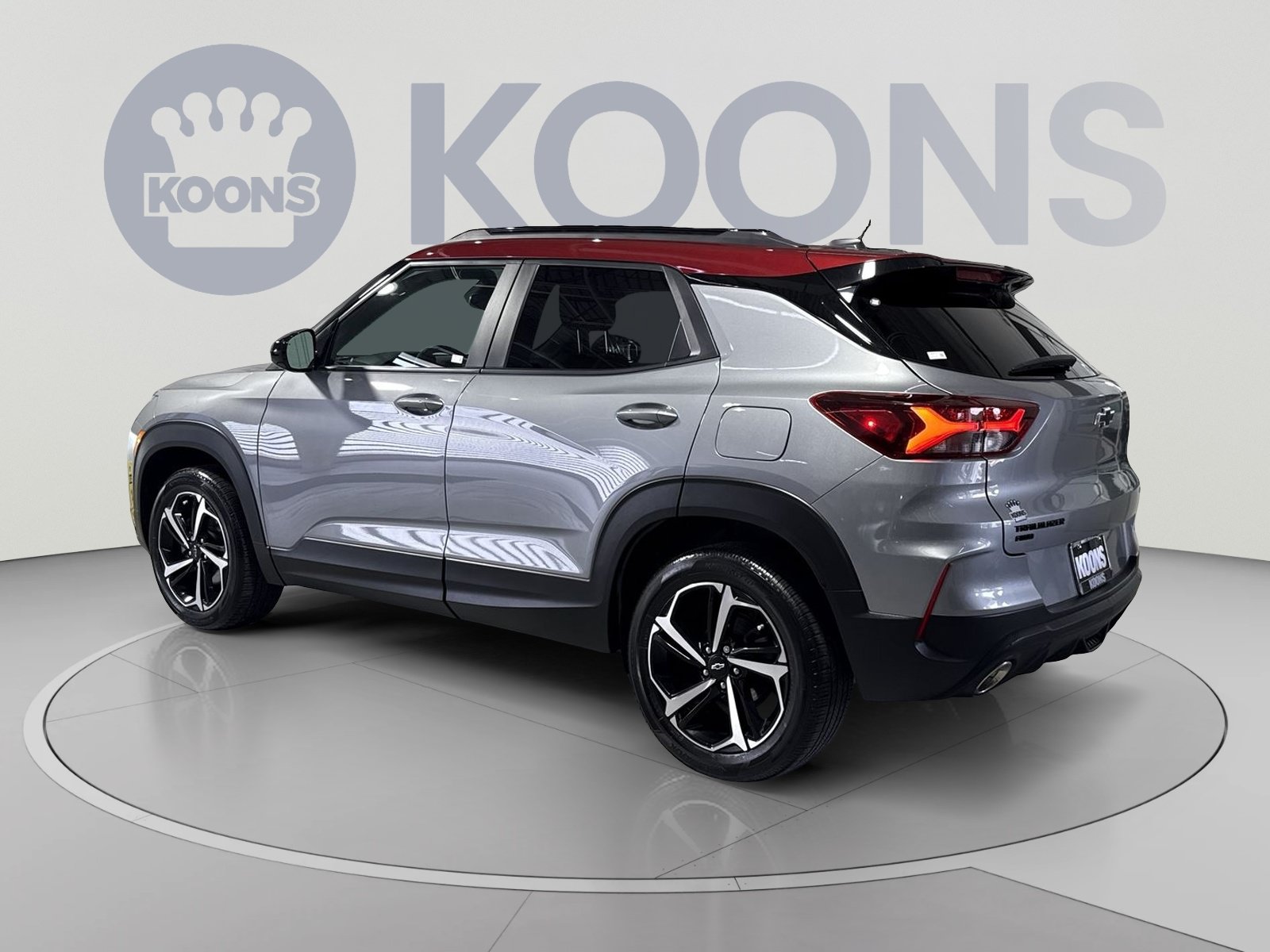 Used 2023 Chevrolet TrailBlazer RS w/ Sun and Liftgate Package AWD/4WD image 8