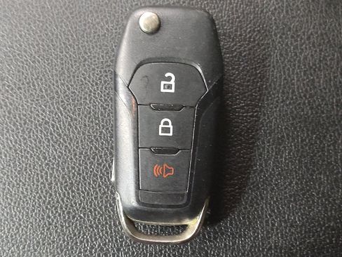 Used 2018 Ford EcoSport S AWD/4WD image 32