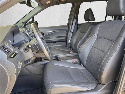 Used 2023 Honda Passport Elite image 11