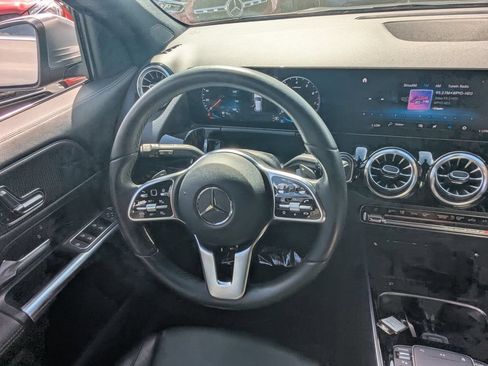 Certified 2023 Mercedes-Benz GLA 250 4MATIC image 3