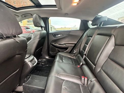 Used 2018 Chevrolet Malibu LT w/ Leather Package image 25
