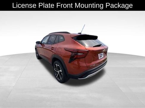 Used 2024 Chevrolet Trax LT FWD image 5