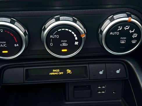 Used 2018 MAZDA MX-5 Miata Grand Touring image 27