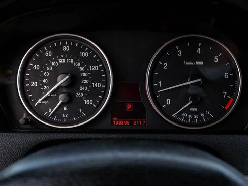 Used 2013 BMW X5 xDrive35i image 25