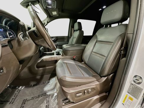 Used 2022 GMC Sierra 2500 Denali w/ Denali Ultimate Package AWD/4WD image 22