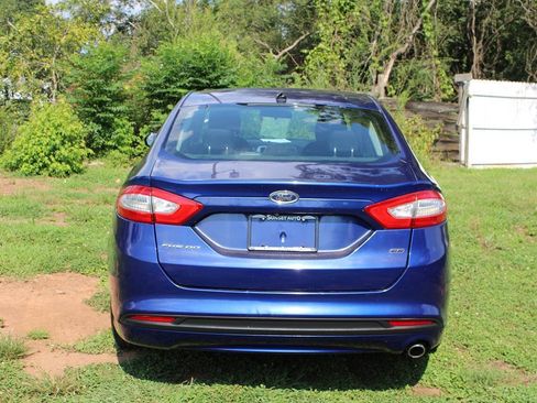 Used 2015 Ford Fusion SE FWD image 8