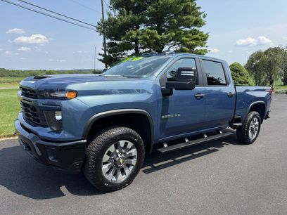 Used 2024 Chevrolet Silverado 2500 Custom w/ Custom Value Package